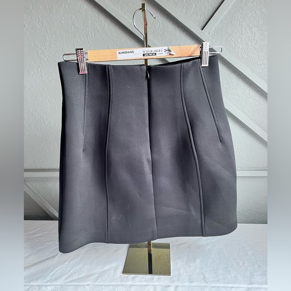 Women’s Zara Black Mini Skirt SZ Medium - Picture 2 of 4